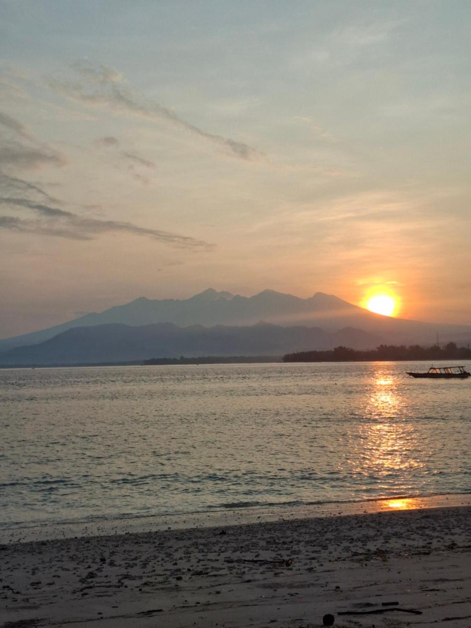 Mandala Beach Healing Rooms Gili Air Luaran gambar